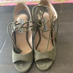 Steve Madden Green Suede Heels
